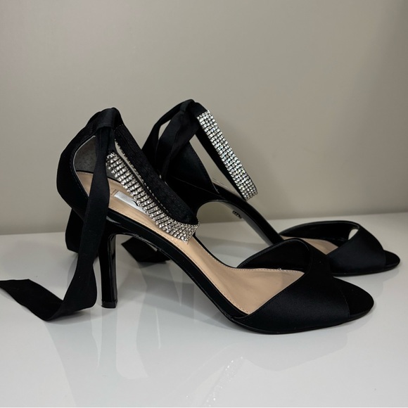 Nina Vinnie Rhinestone Evening Dress Black Satin Heels - Picture 3 of 8